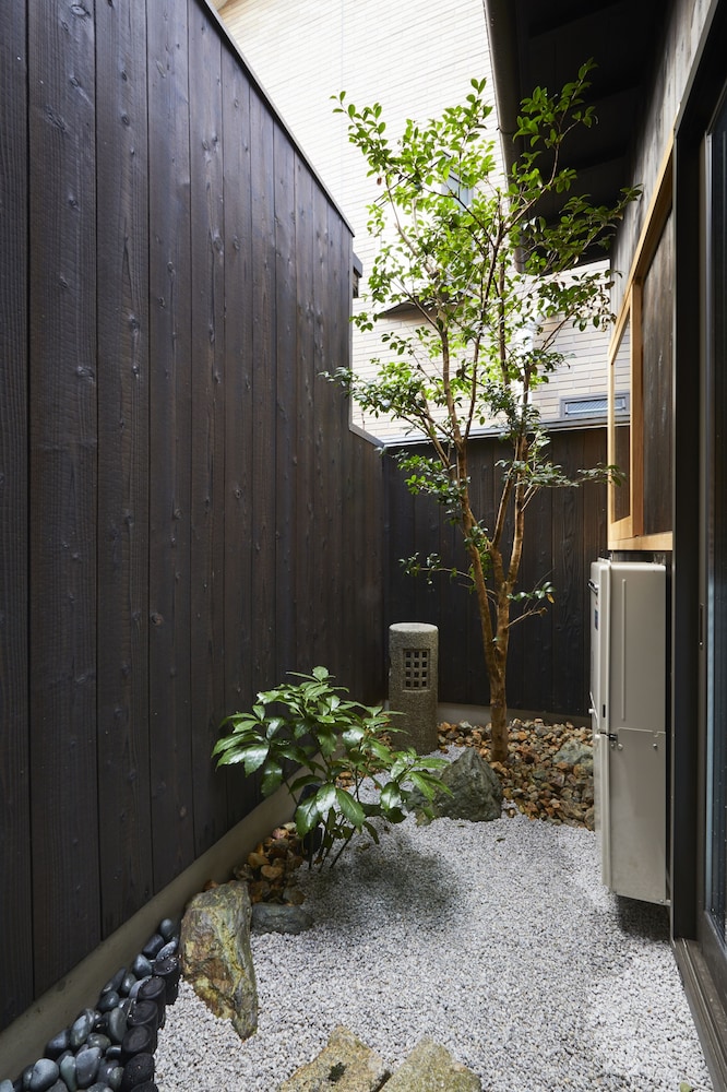 Rinn Umekoji 16/18