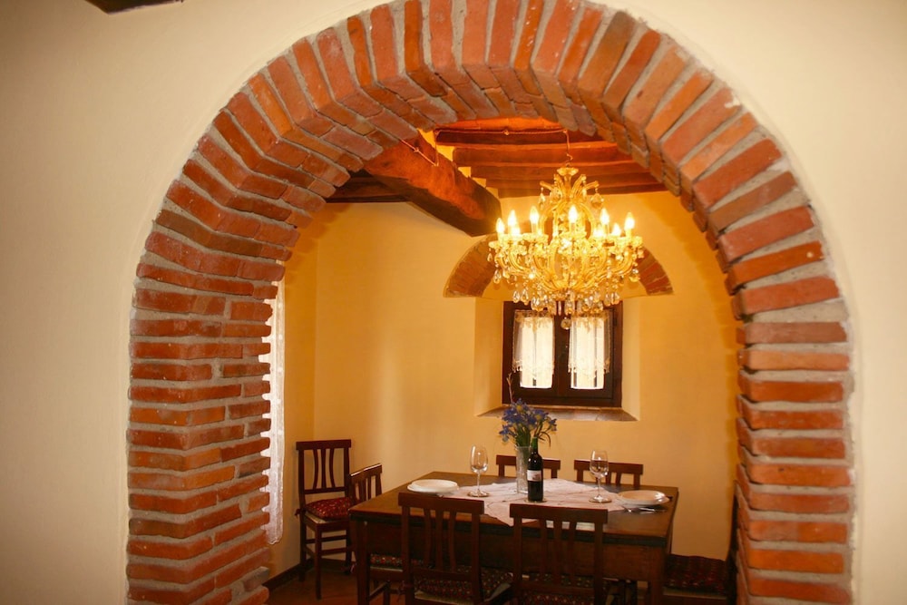 Villa Cecilia 9/34