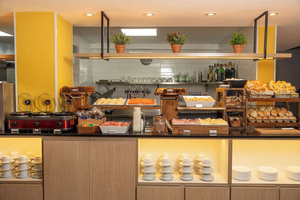 Uniclass Hotel Lapa Ex Hotel Nova Lapa 57/64