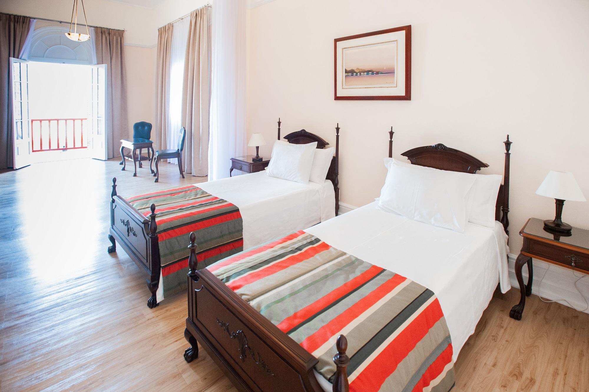 Standard, Twin Beds