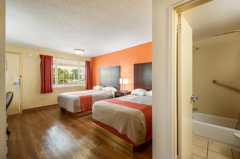 Motel6 Washington, DC - Convention Center 14/37