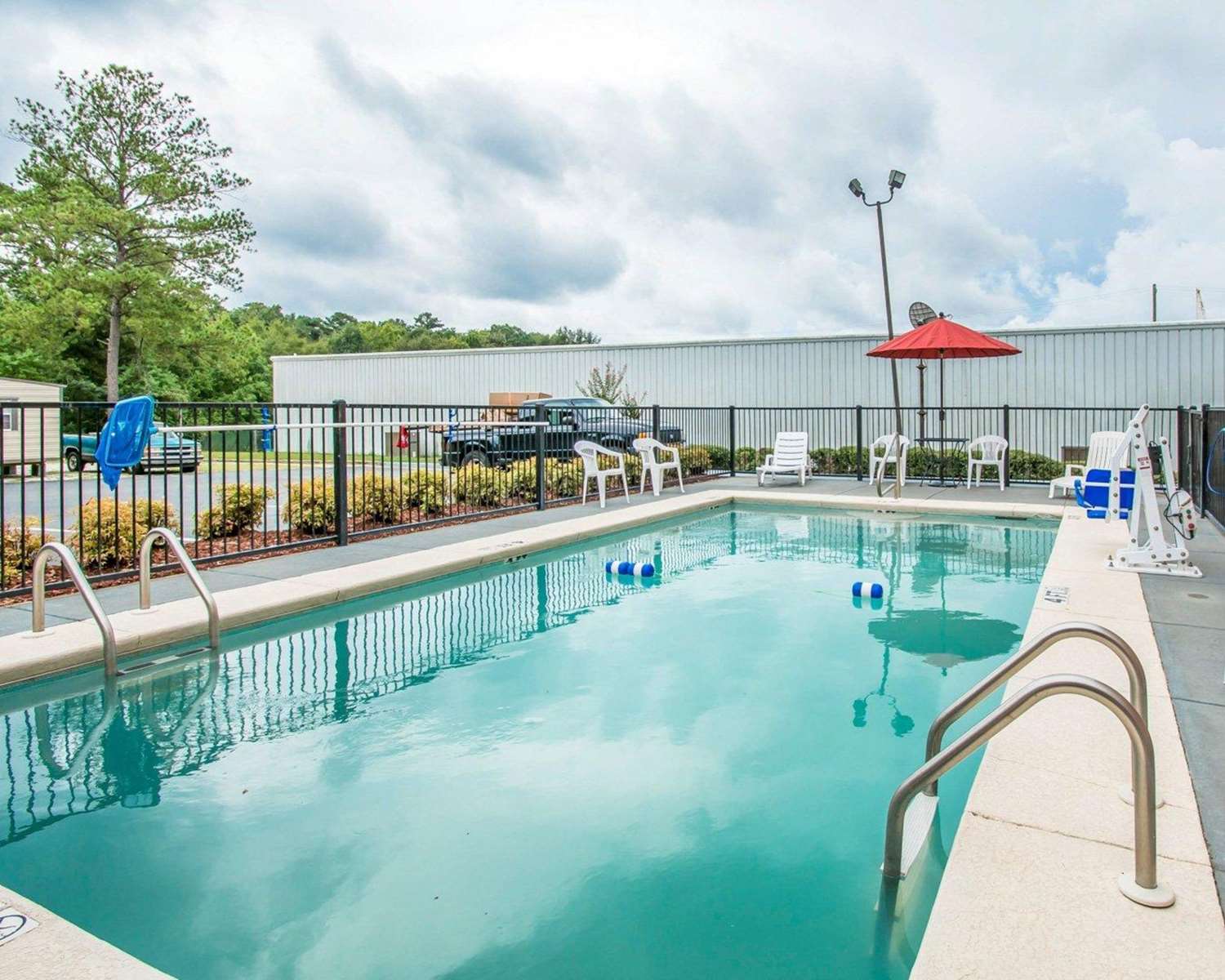 Econo Lodge Dothan West 11/20