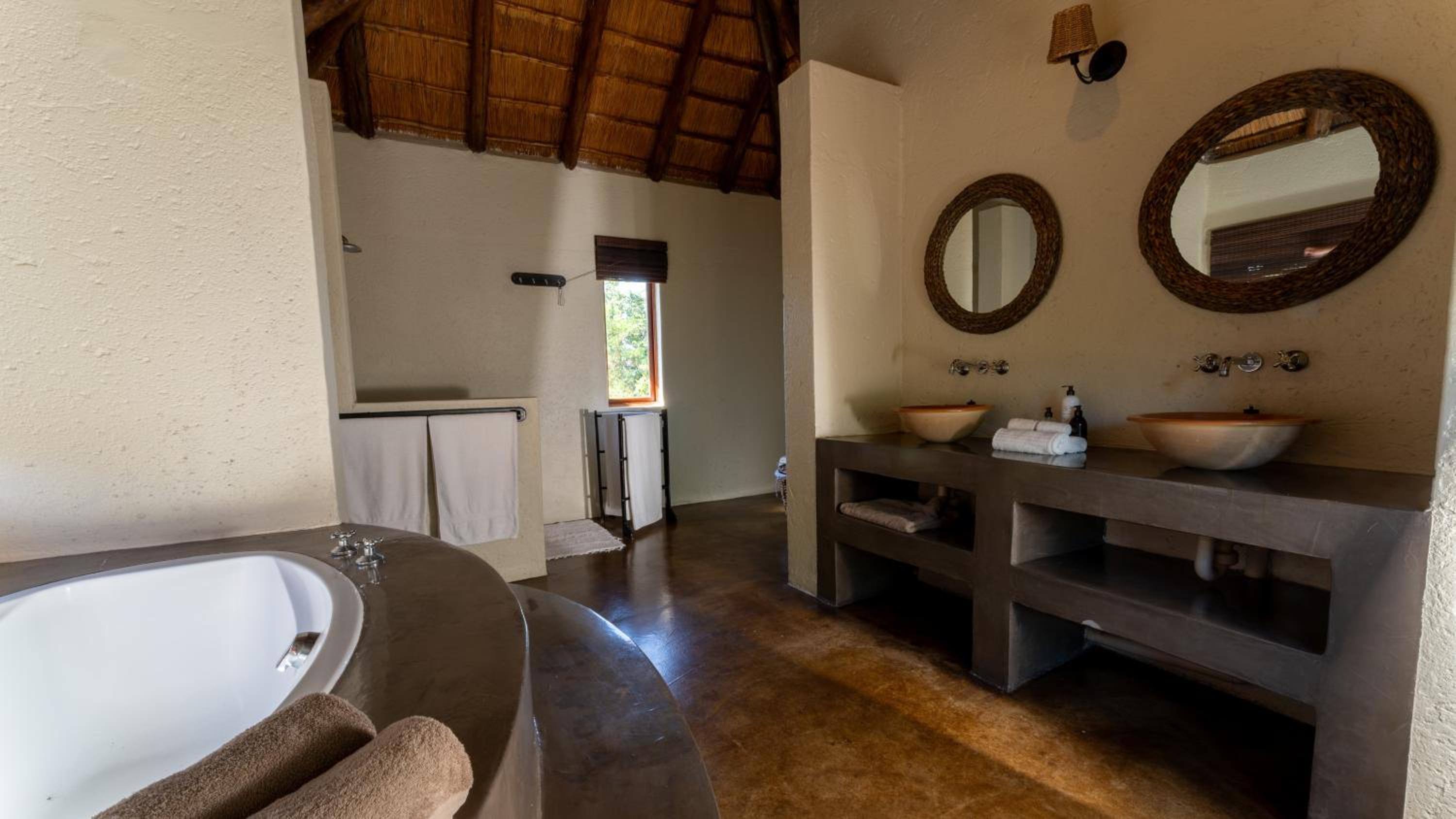 Elephant Game Lodge 55/56