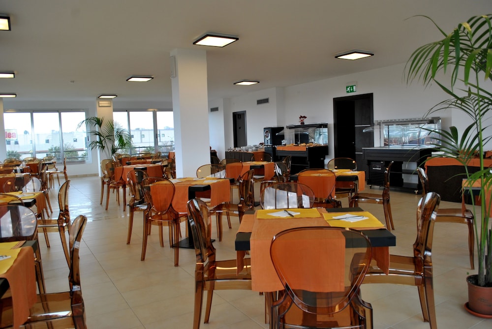 Althea Palace Hotel 40/45