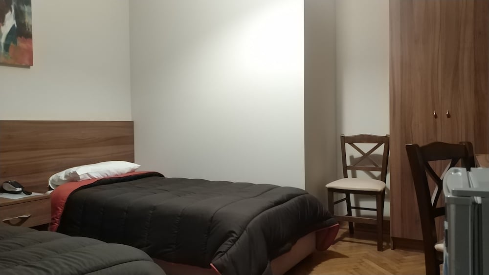 Ambrosia Suites 22/60