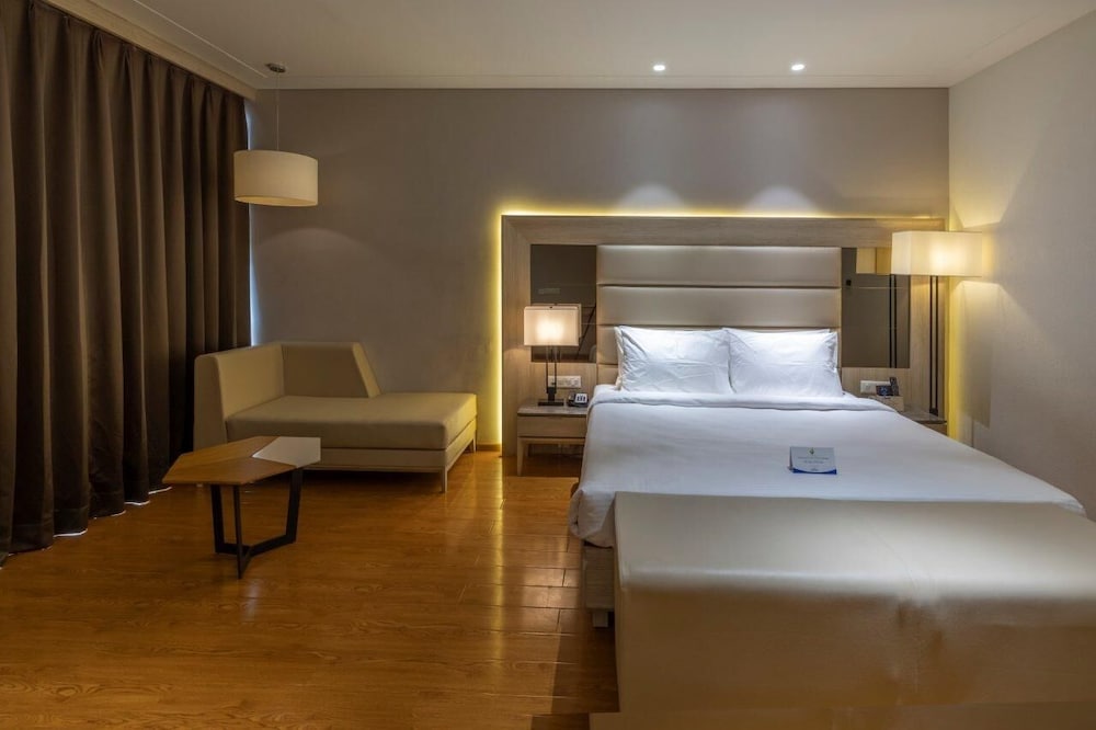Sarovar Portico Morbi 16/50