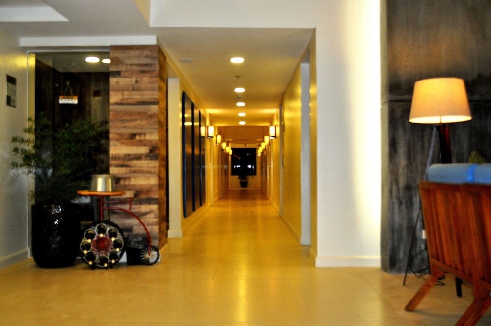 Ferra Premier Boracay by JG 32/62