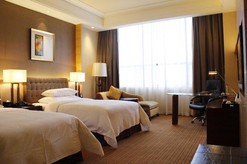 Deluxe, Twin Beds