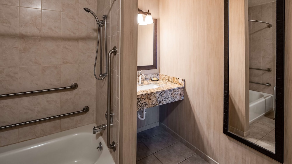 Best Western Plus Flathead Lake Inn And Suites 25/74