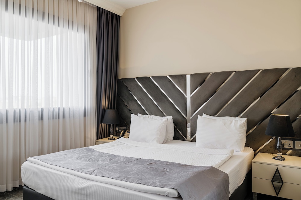 Royal Palace Hotel 23/50