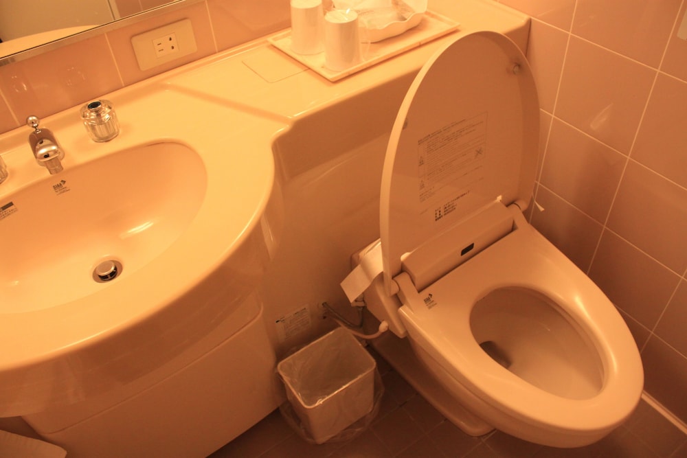 NARITA AIRPORT REST HOUSE 27/28