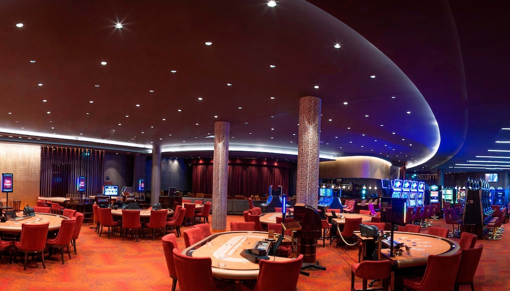 Maestral Resort & Casino 38/50