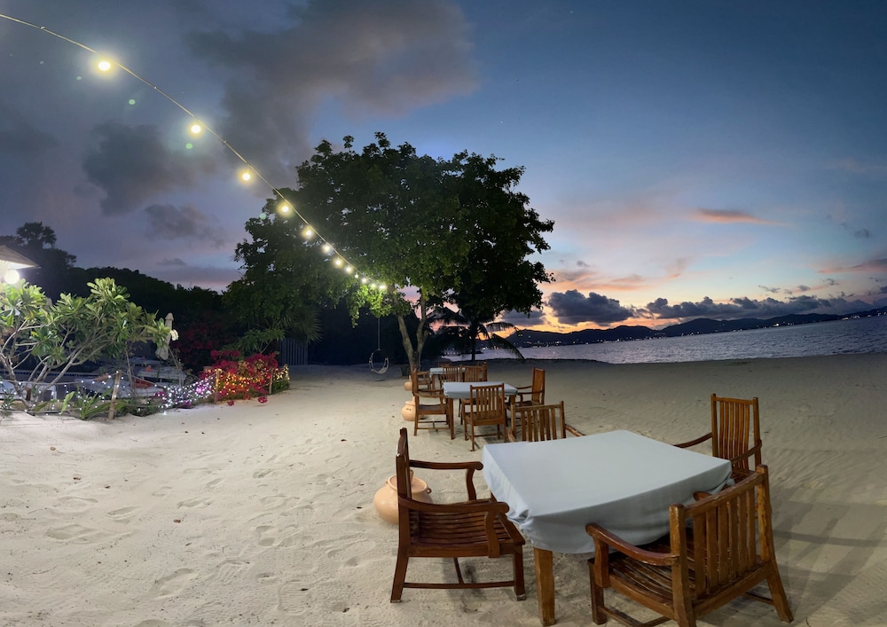 Cruiser Island Resort by Swiss-Belhotel 82/95