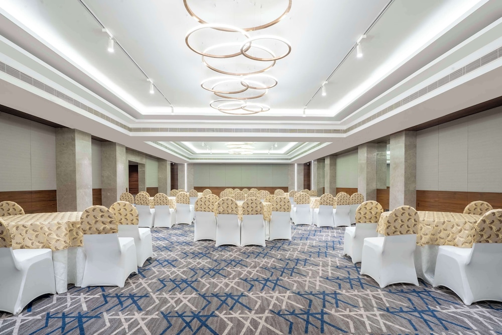 Radisson Hotel Vrindavan 40/50