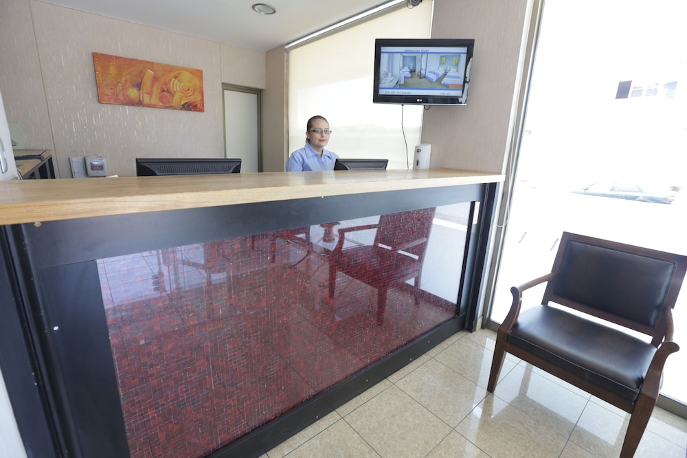 HOTEL IQUIQUE EXPRESS(FORMERLY Hotel Spark Express Iquique) 5/37