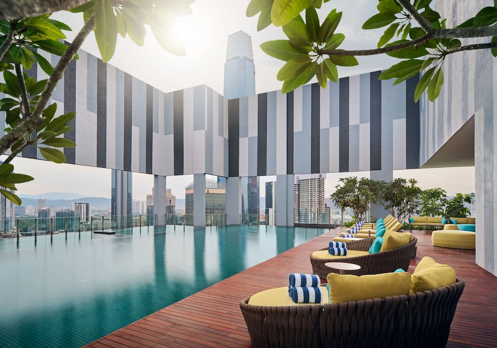 Pan Pacific Serviced Suites Kuala Lumpur 38/48