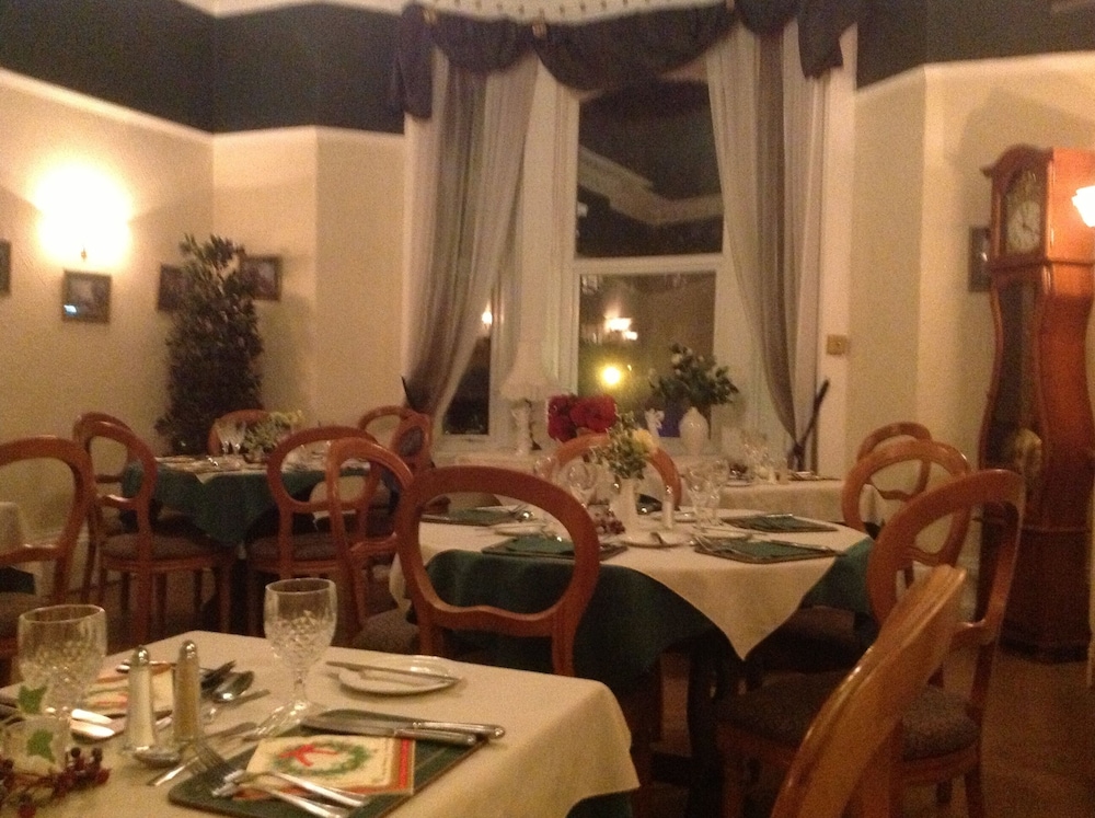 Balmoral Lodge Hotel 39/42