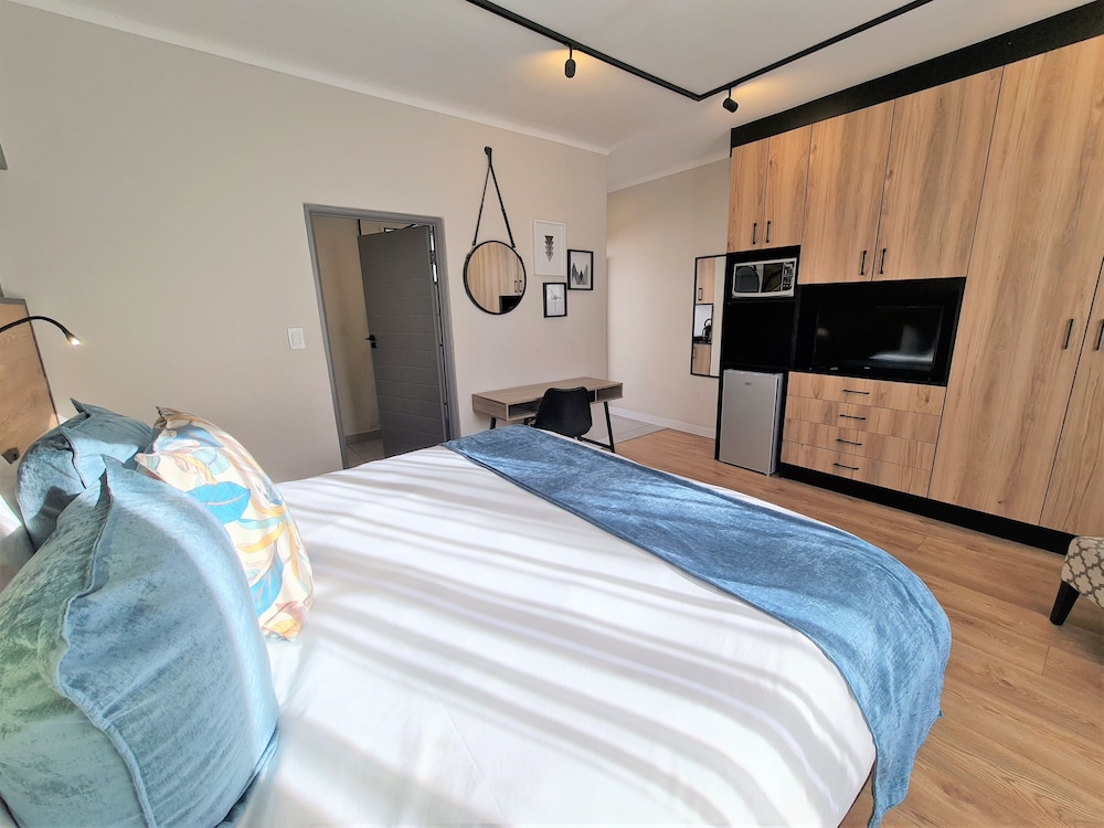 The Westford Hotel, Sandton(Formerly Pembury Plaza) 11/50
