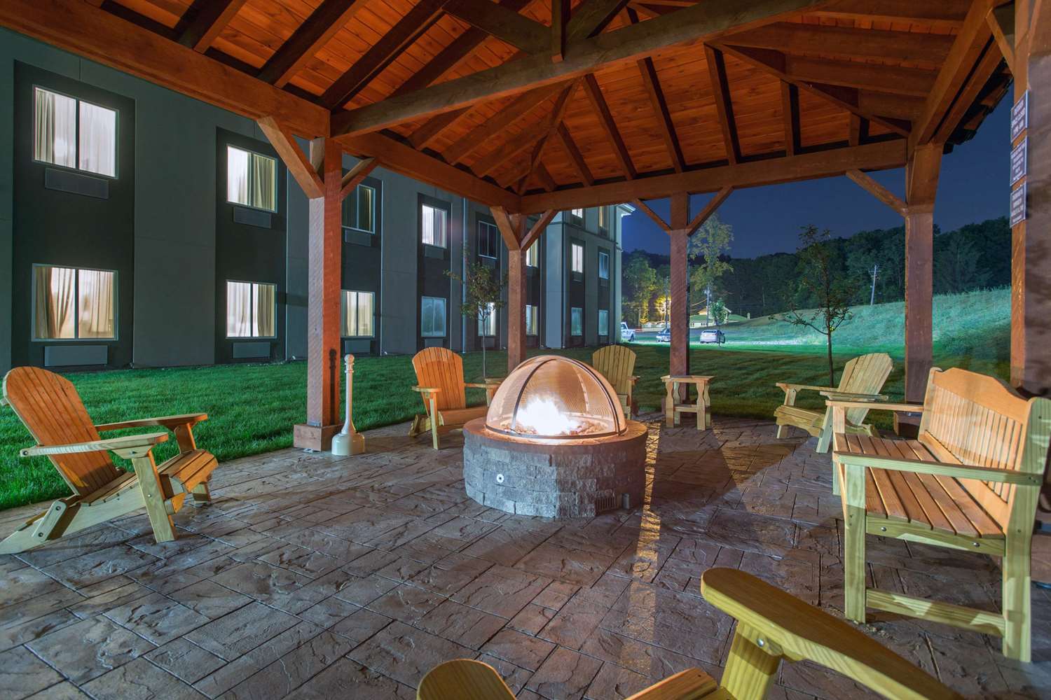 Sleep Inn & Suites Monroe - Woodbury 14/24