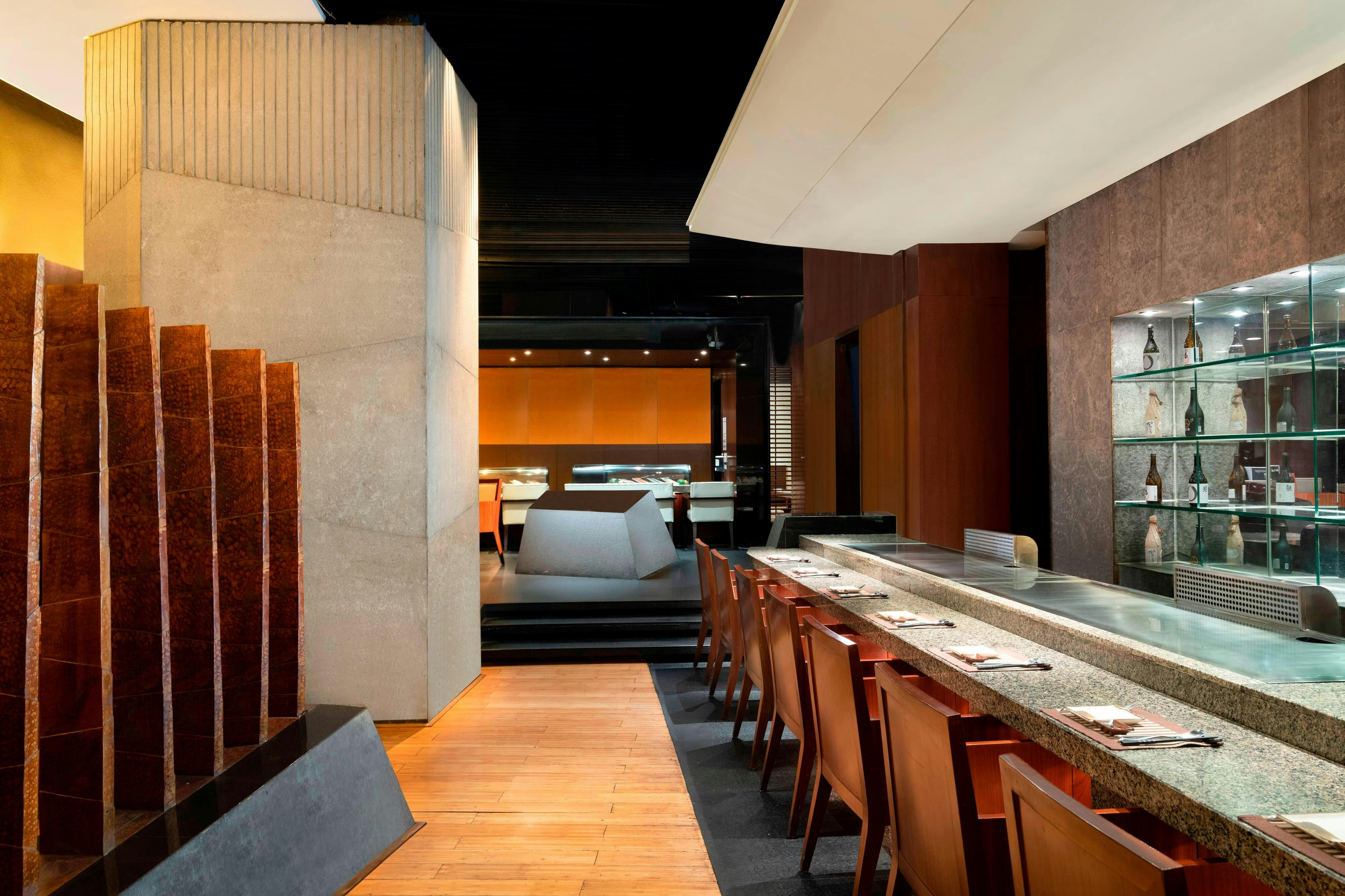 Sheraton Dongguan Hotel 24/35