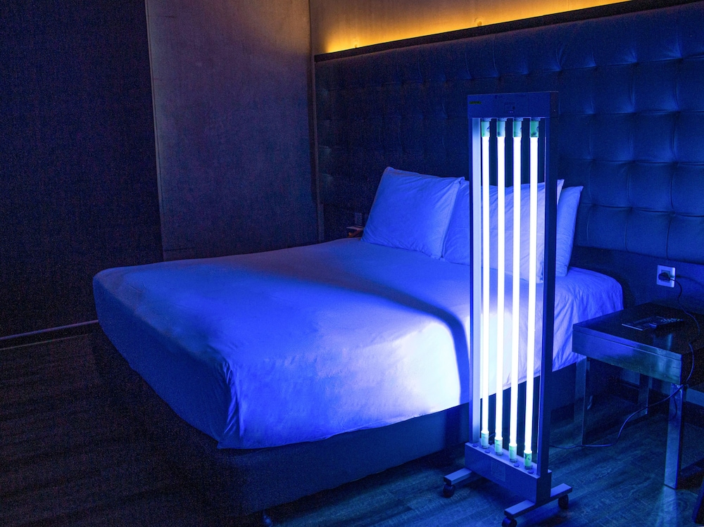 B Hotel Quezon City 9/39