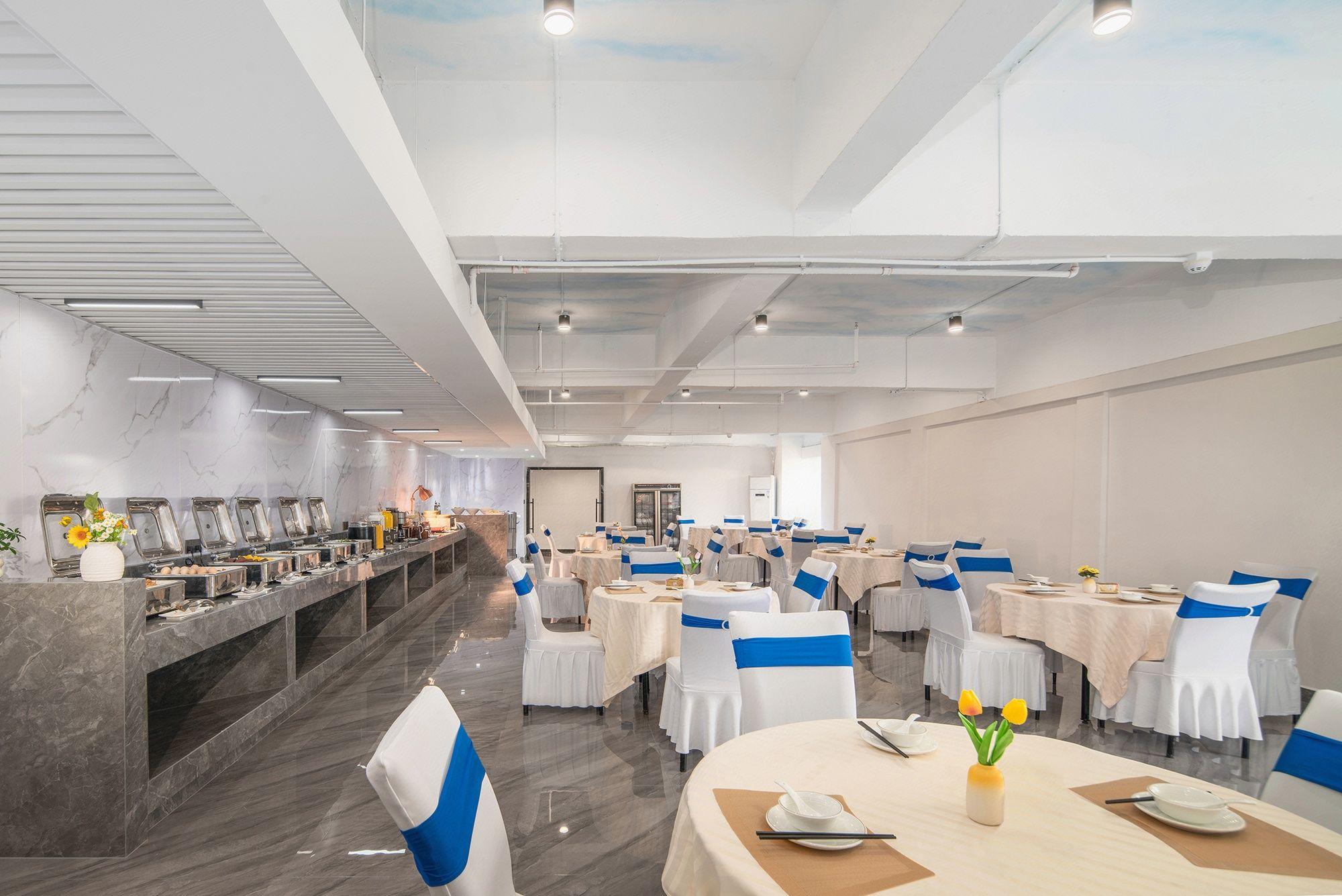 Jinghong International Business Hotel 58/68