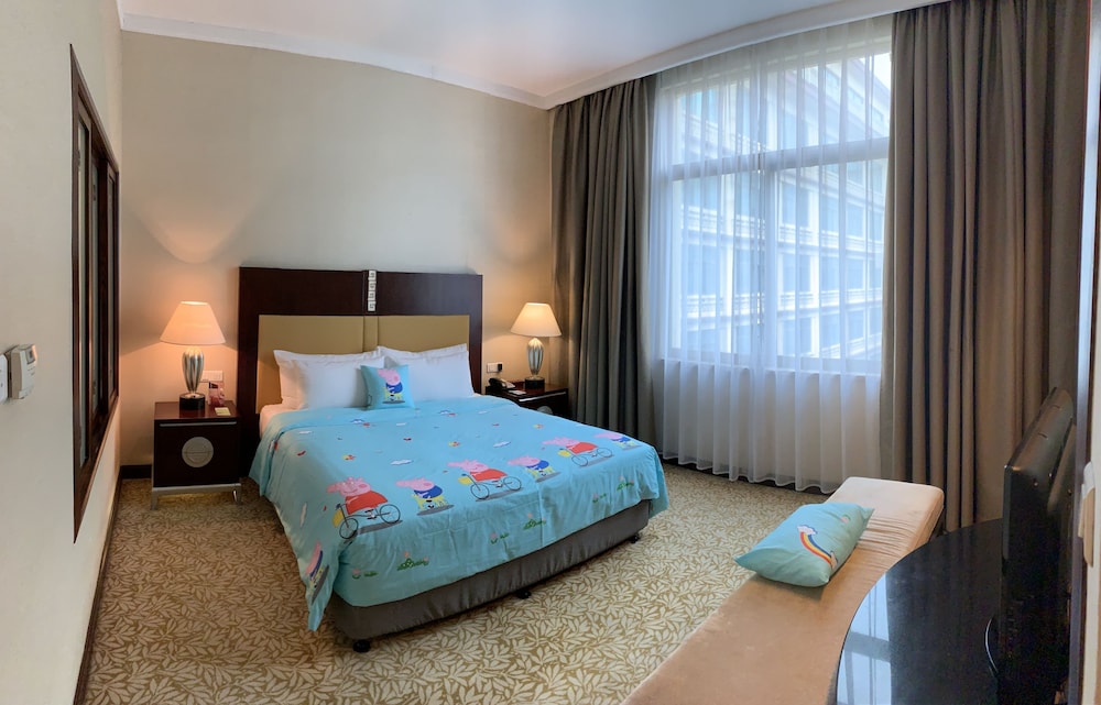 Dong Fang Hotel 14/74