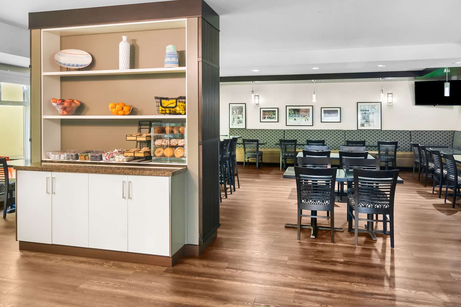 Best Western Plus Osoyoos Hotel And Suites 43/50