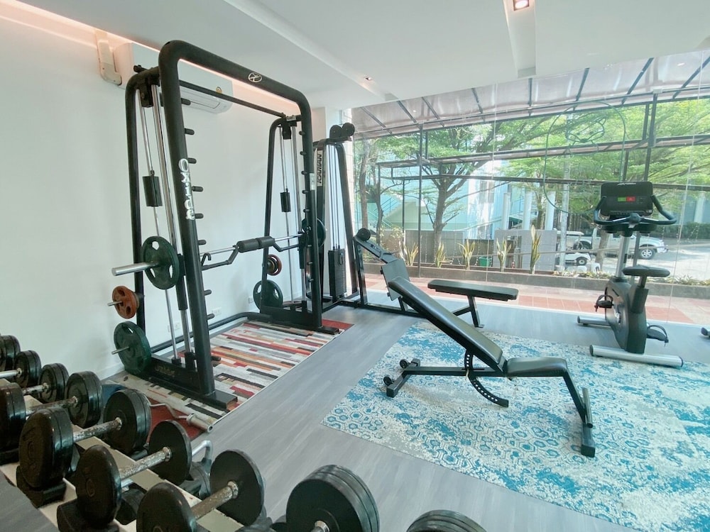 J. Park Hotel 37/62