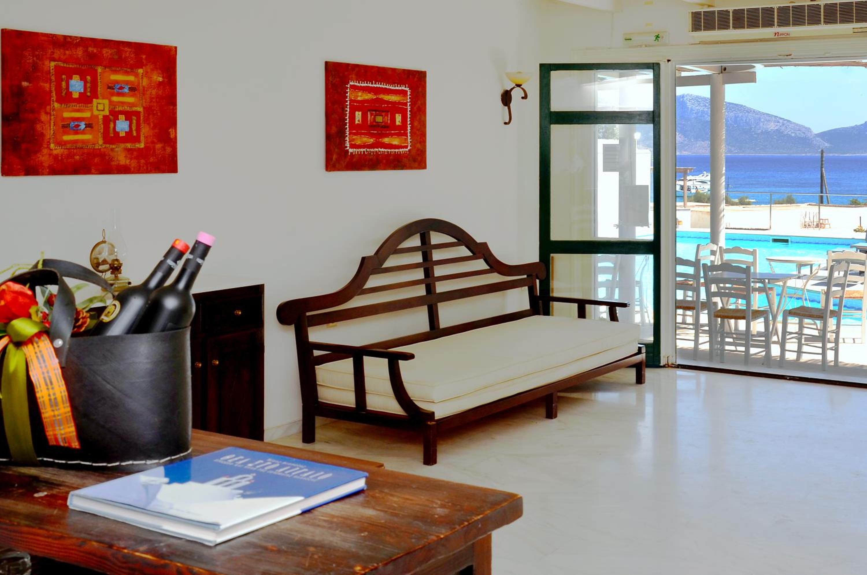 Keros Art Hotel 5/60