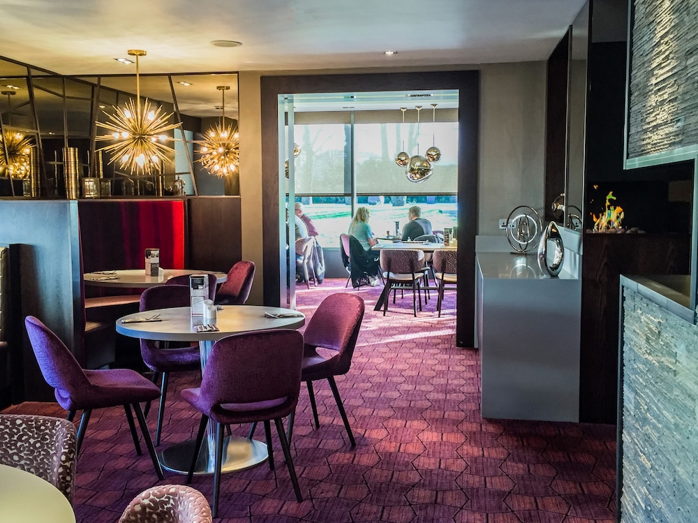 Carlton Hotel 39/61