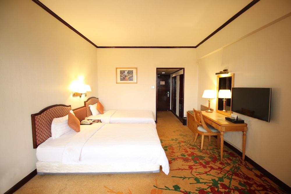 Guangzhou Hotel 8/50