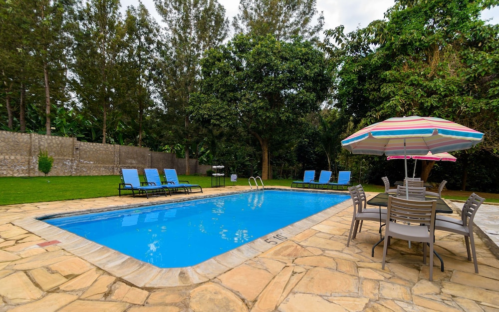 Mvuli Hotel 7/64