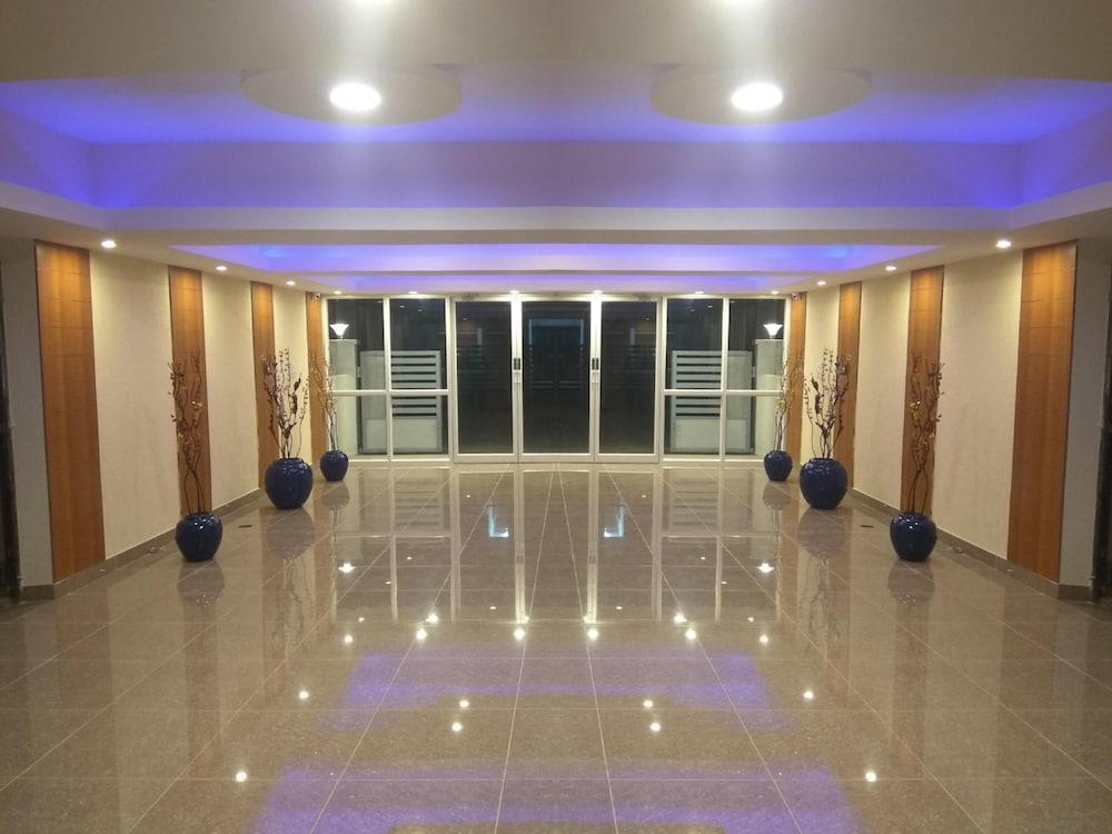 Arra Grande Suites 14/28