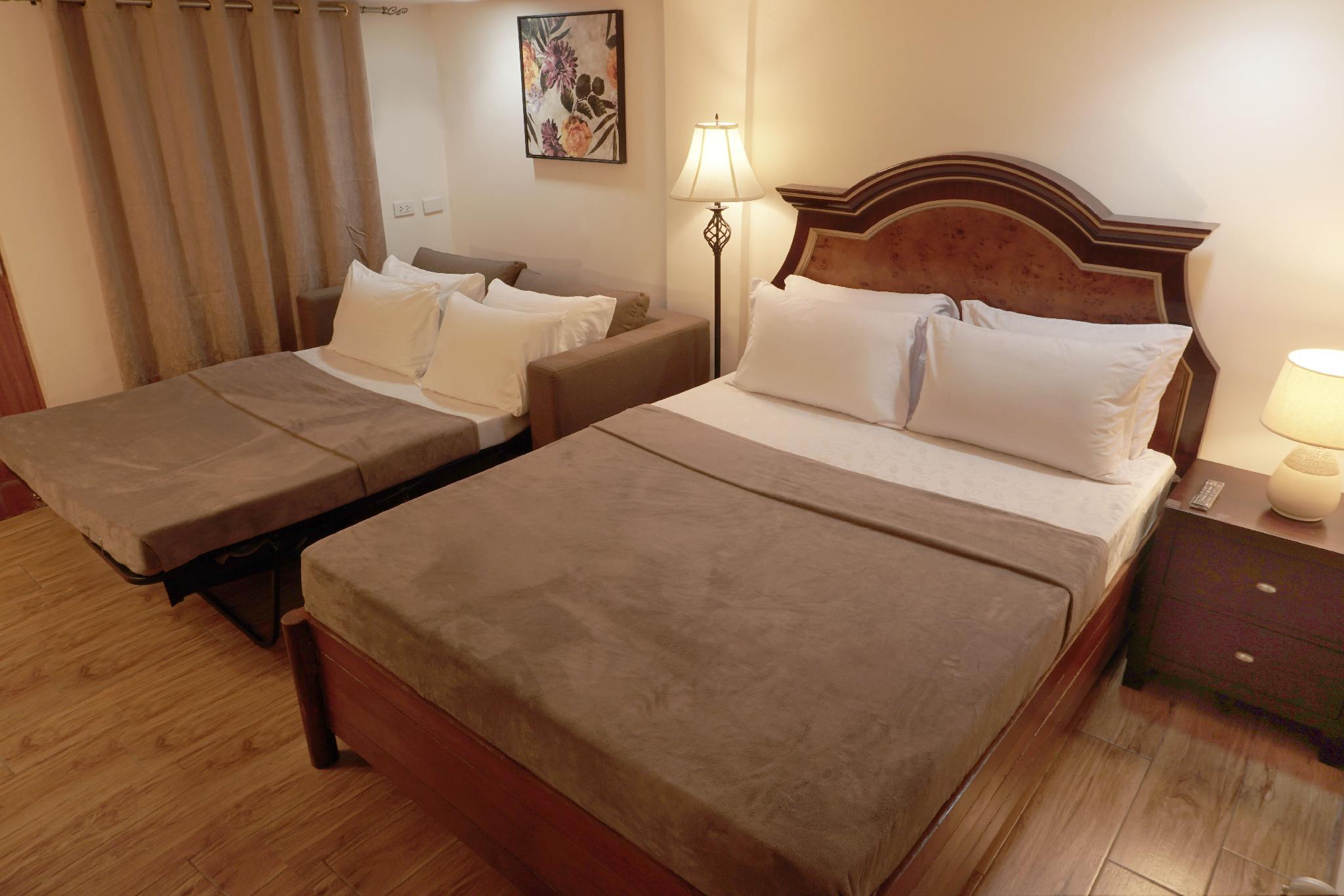 Family, Suite, Pool Floor