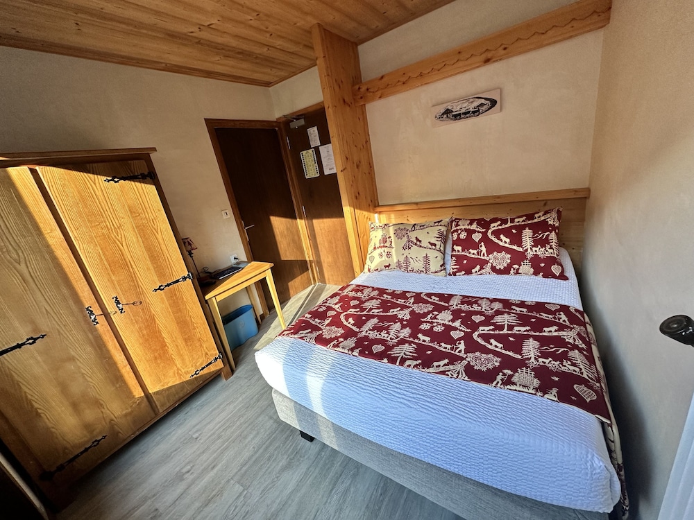 Hotel Le Soly Varnay 21/68