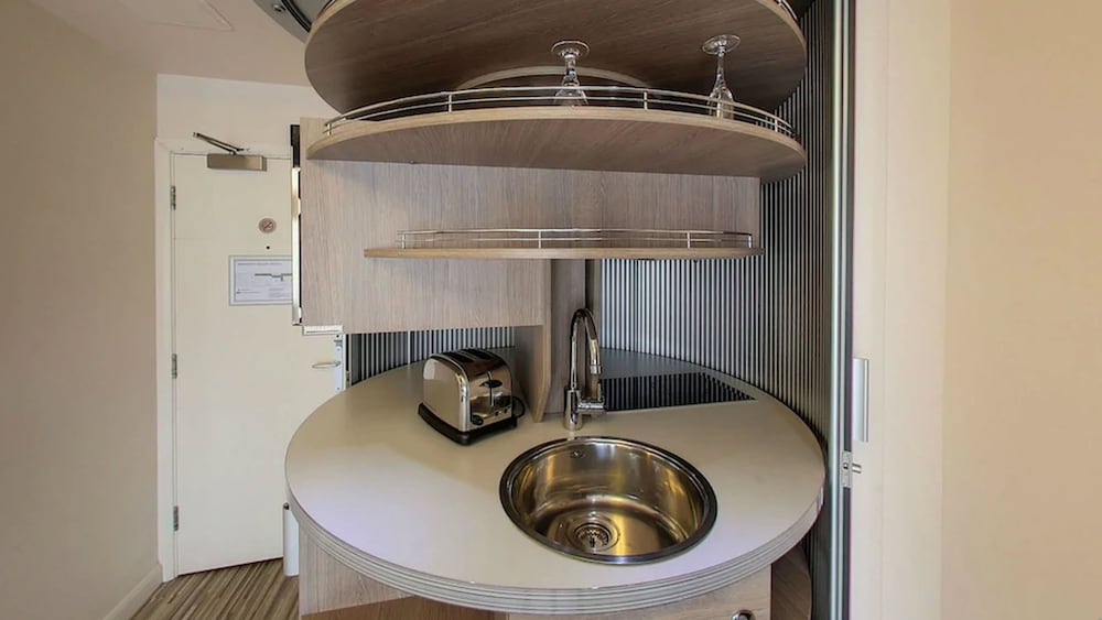 Simply Rooms & Suites 30/40
