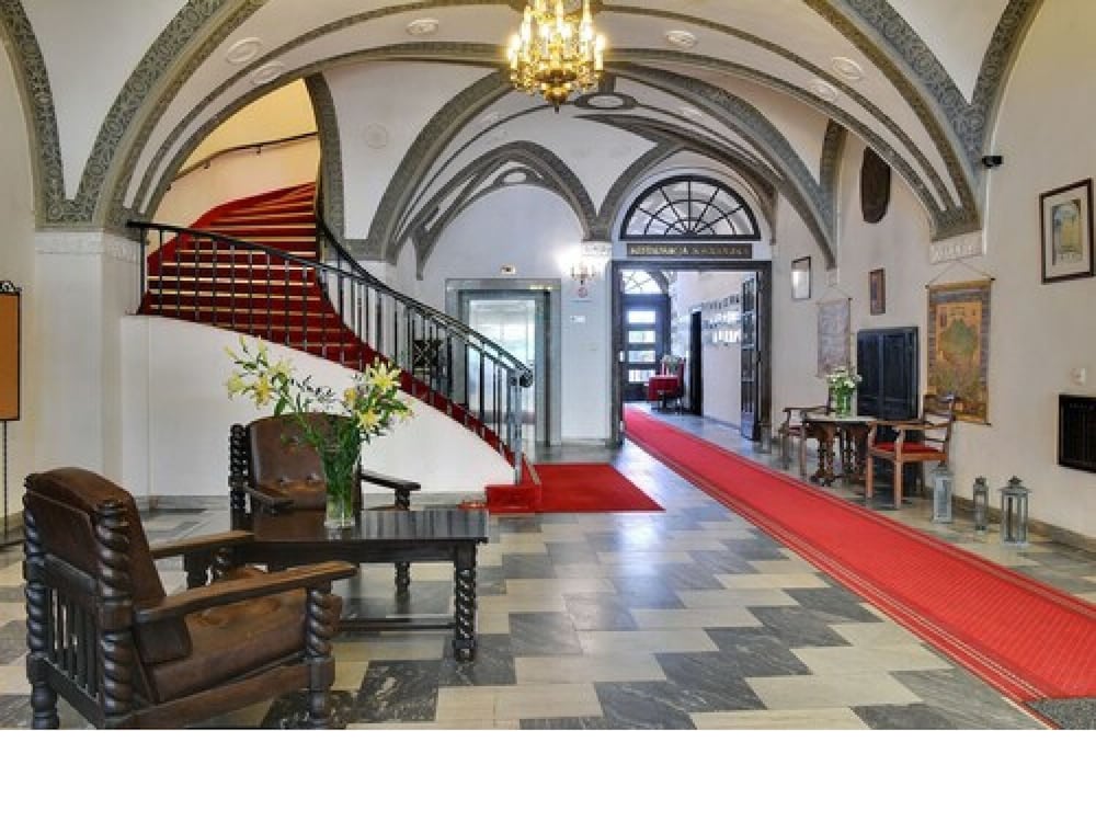 Dwor Polski Hotel 5/50