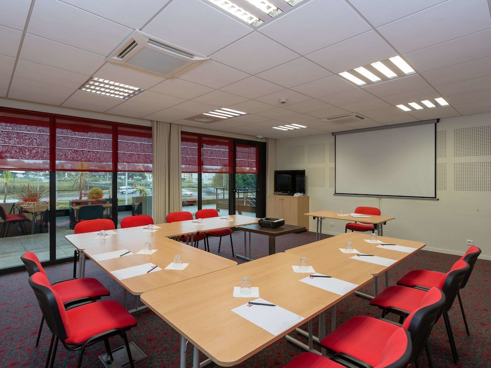 Ibis Guingamp - Coeur De Bretagne 52/63