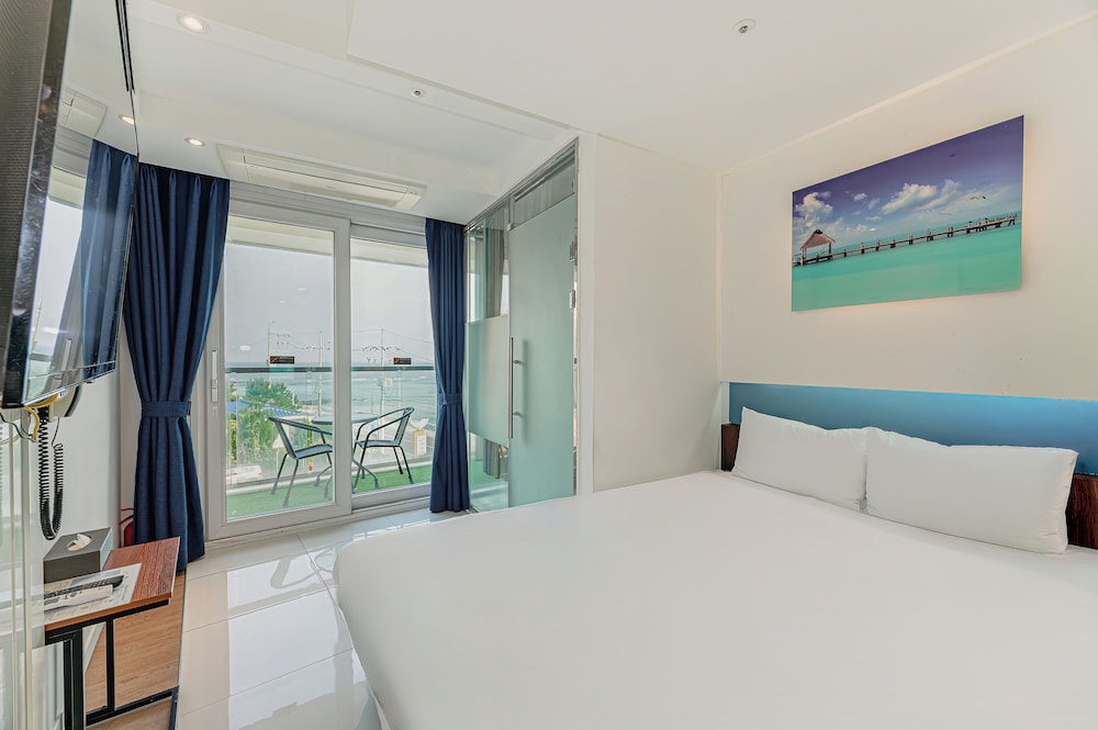 Hamdeok Beach Stay Jeju 15/56