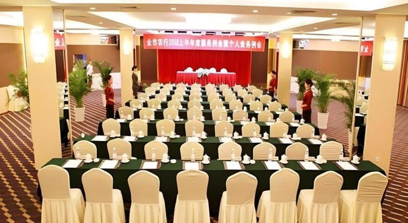 Yaoxi Dynasty Hotel 45/47