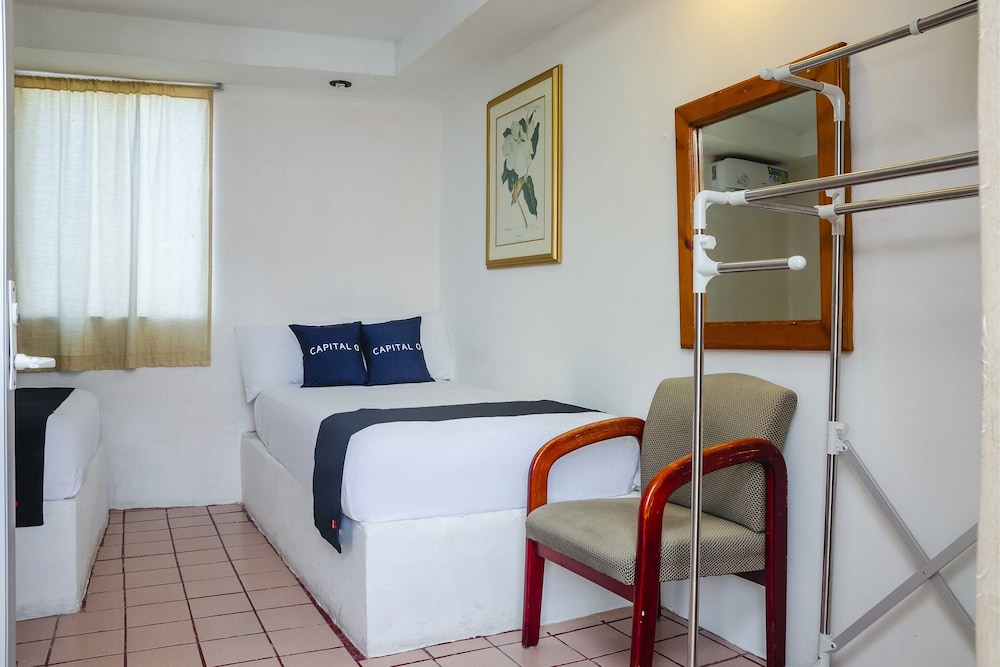 Capital O Hotel Dos Mares, Cabo San Lucas 15/50
