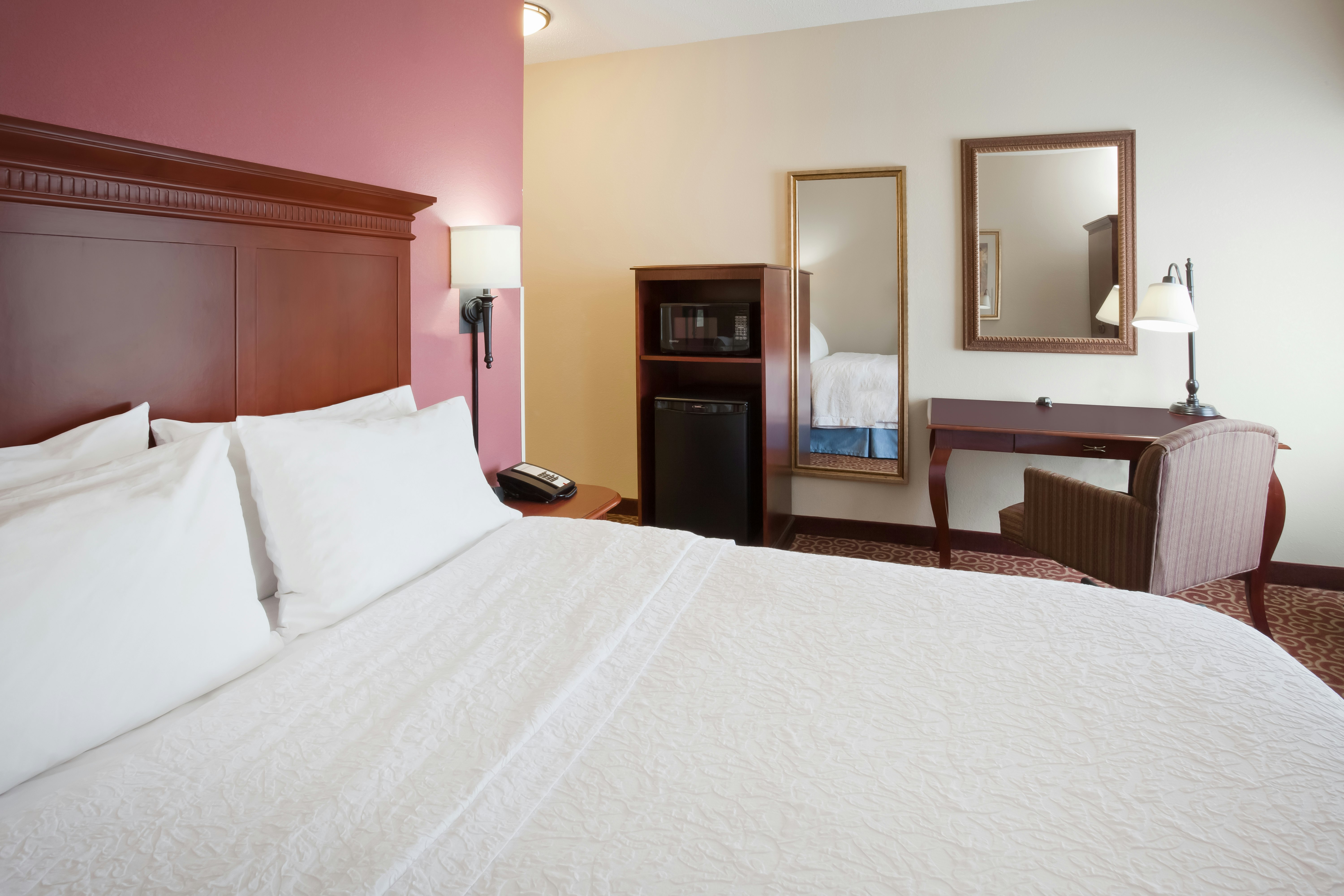 Hampton Inn Fairmont 11/54