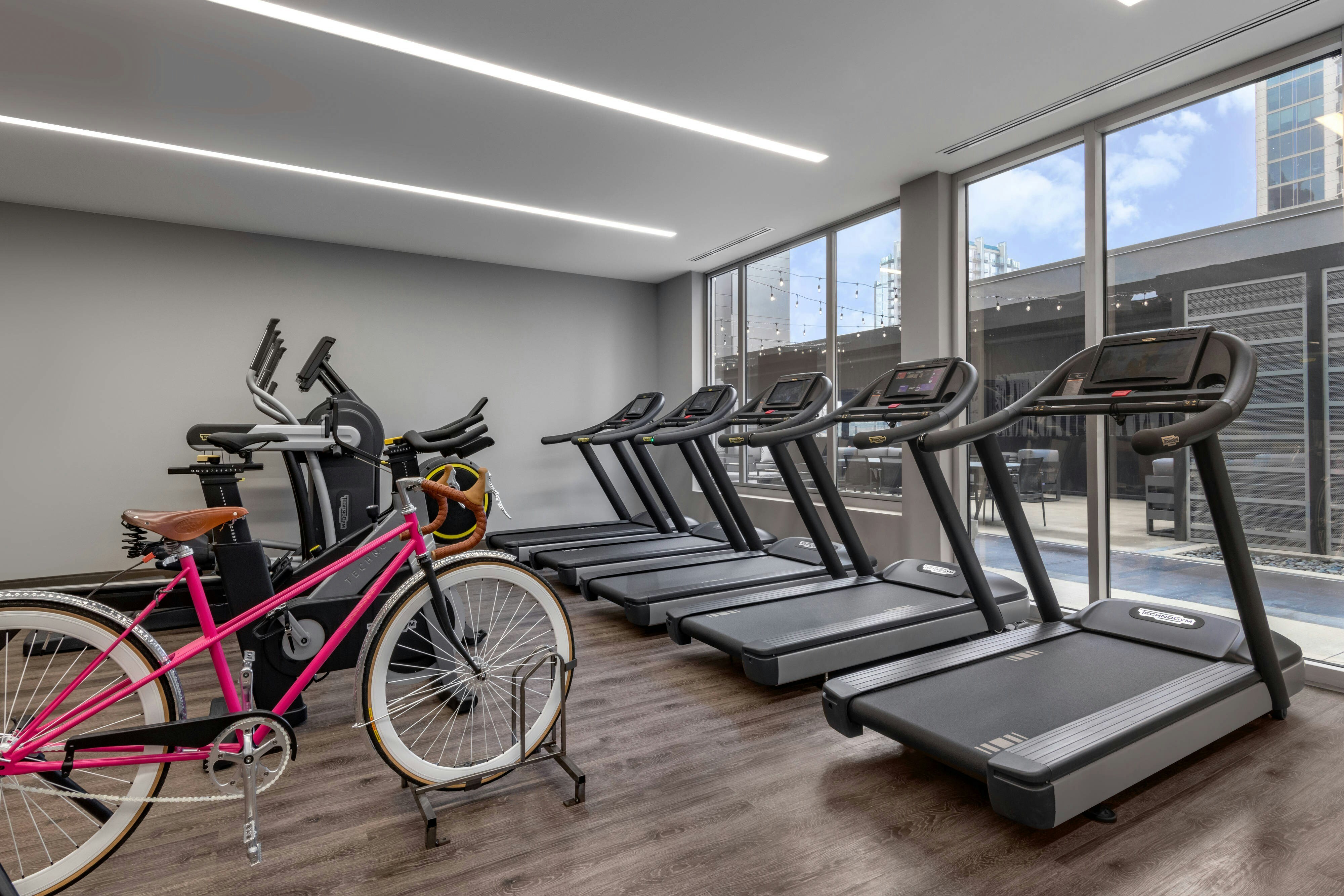AC Hotel by Marriott Atlanta Midtown 10/40