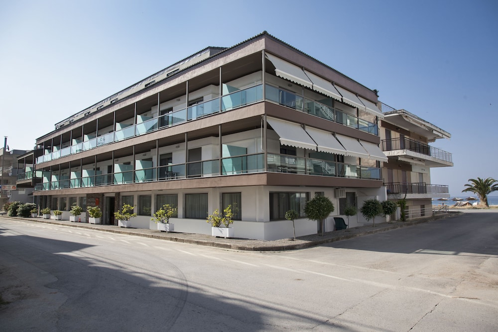 MAVRIDIS HOTEL 2/35