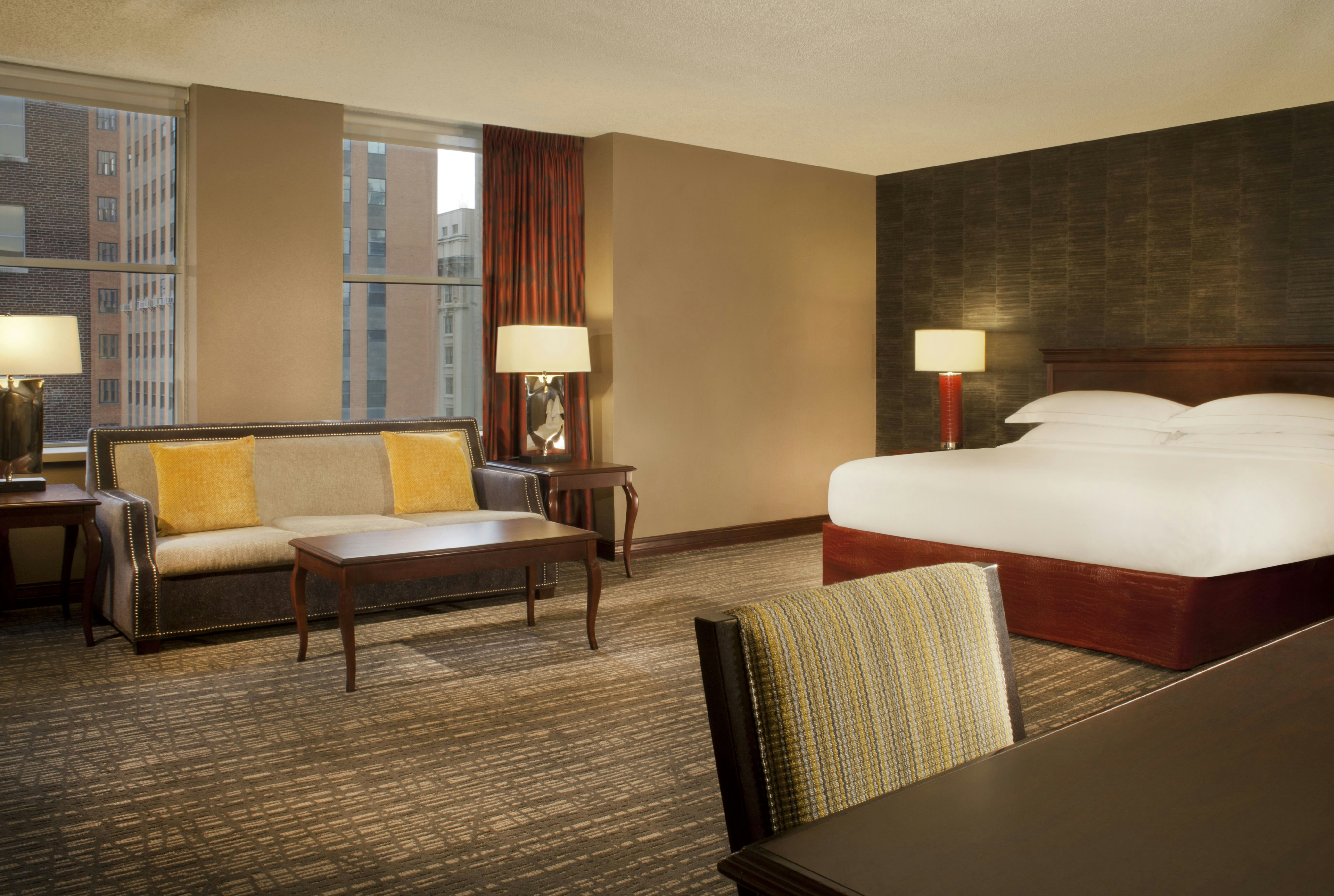 Hilton Fort Worth 11/44