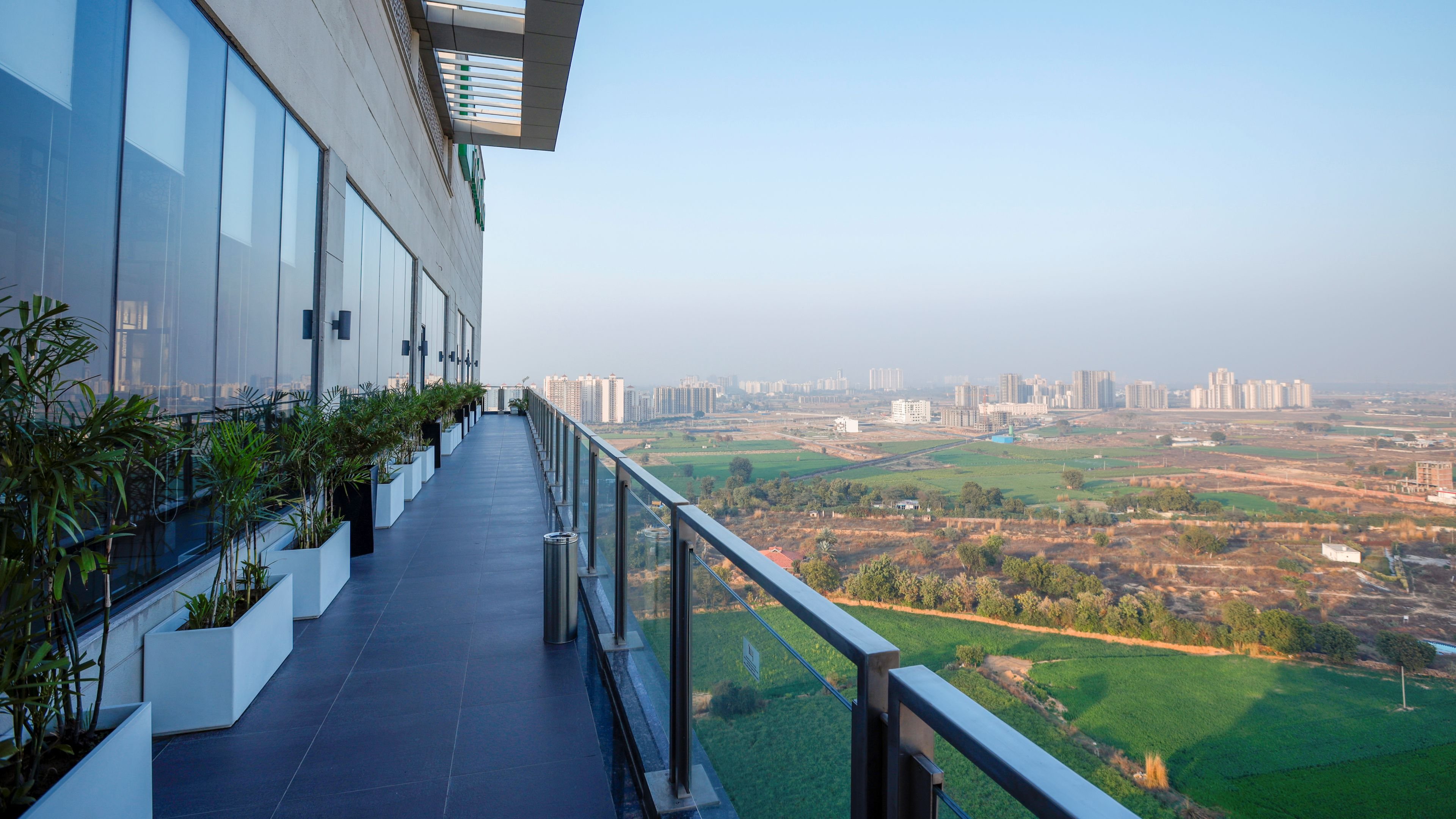 Holiday Inn Gurugram Sector 90 74/77