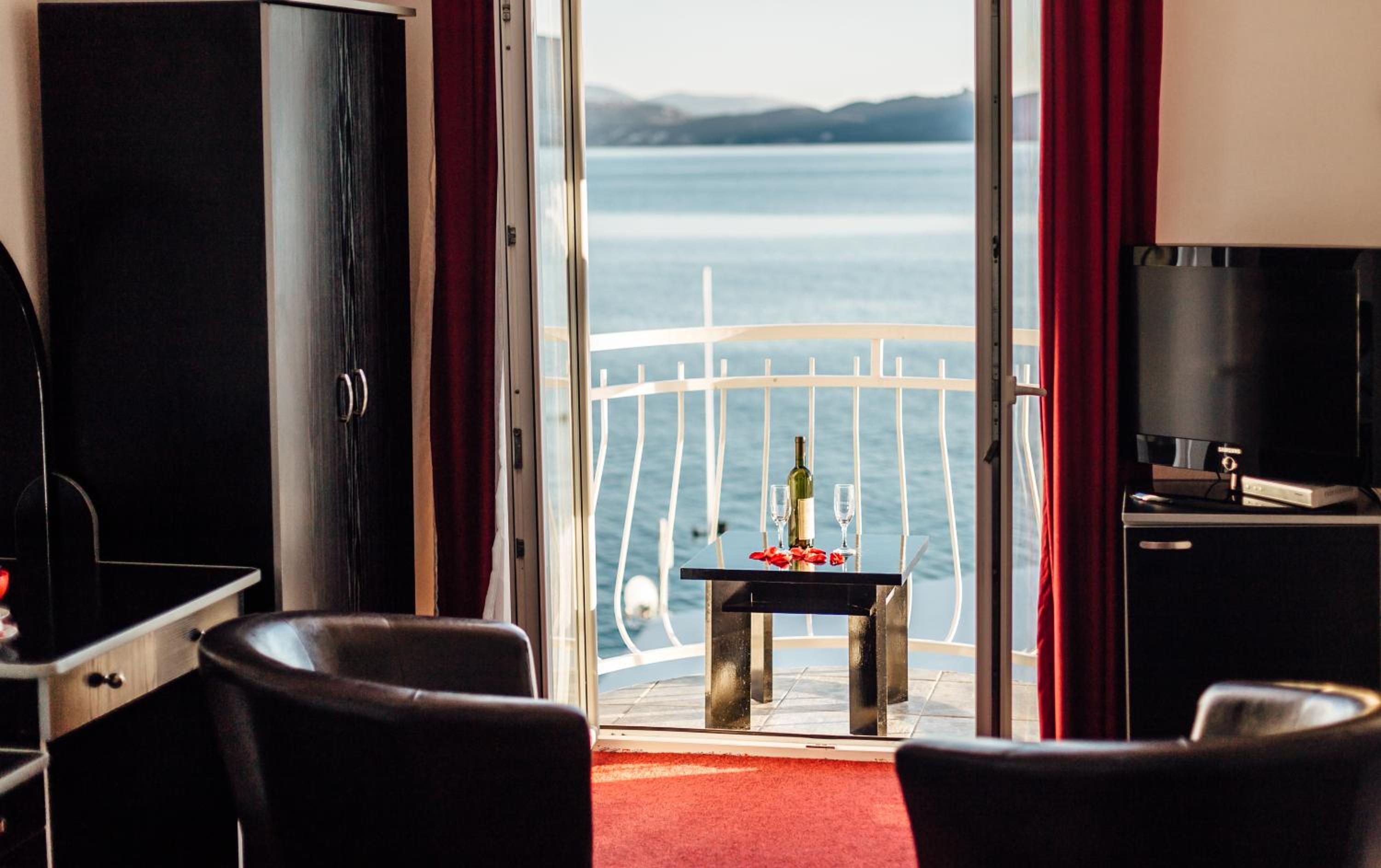 Azzurro Hotel Bijela, Herceg Novi 36/50