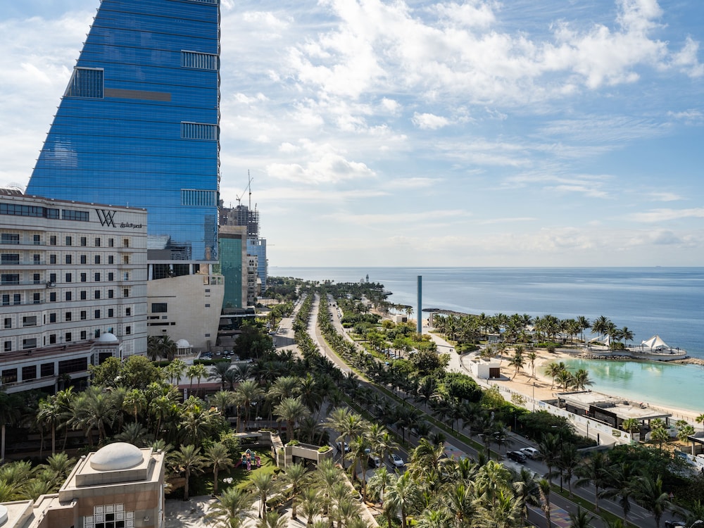 Jeddah Hilton 7/59