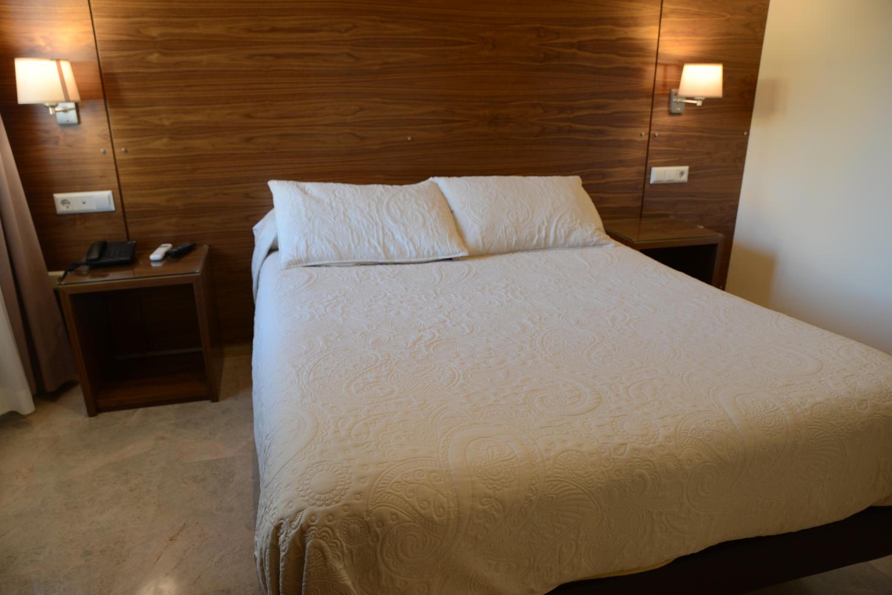 Hotel Escudero 40/58